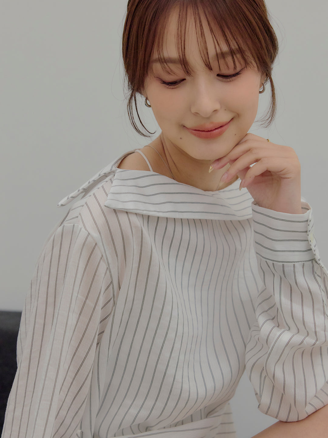 【SET】フロントラップデザインストライプシャツトップス+ベルト付きミニスカート（インバン付き）(2set)