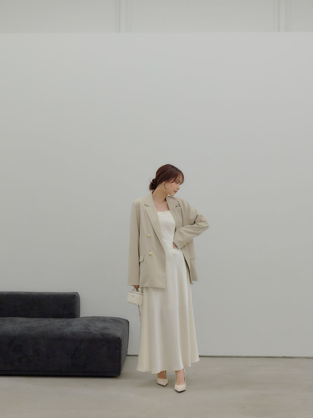 【SET】ゴールドボタンテーラードジャケット+【Essential】Back open satin camisole dress(2set)