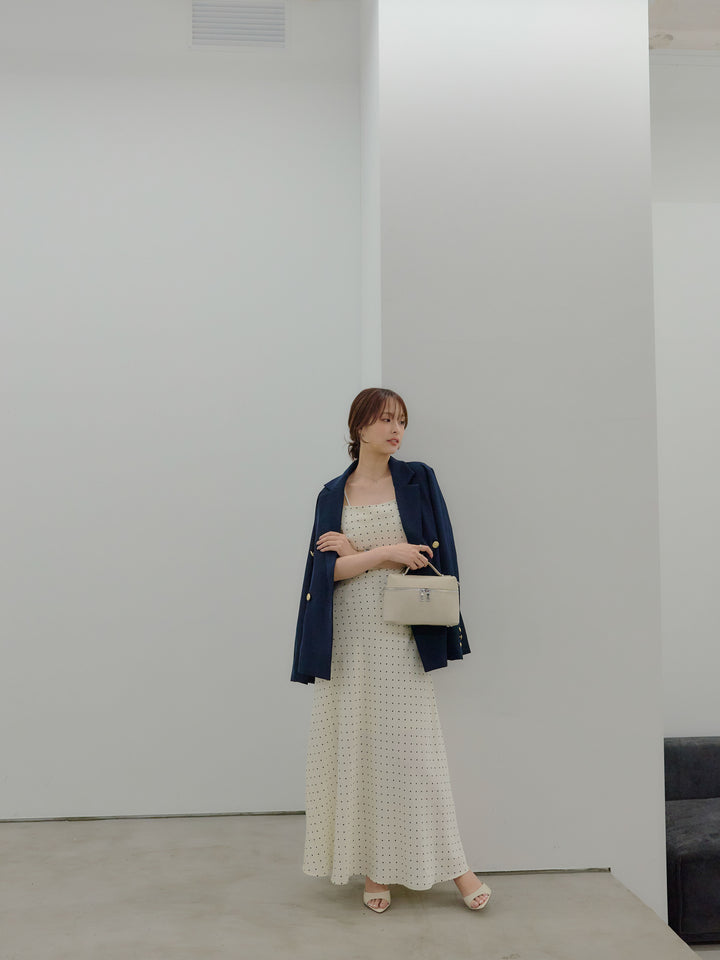 ゴールドボタンテーラードジャケット