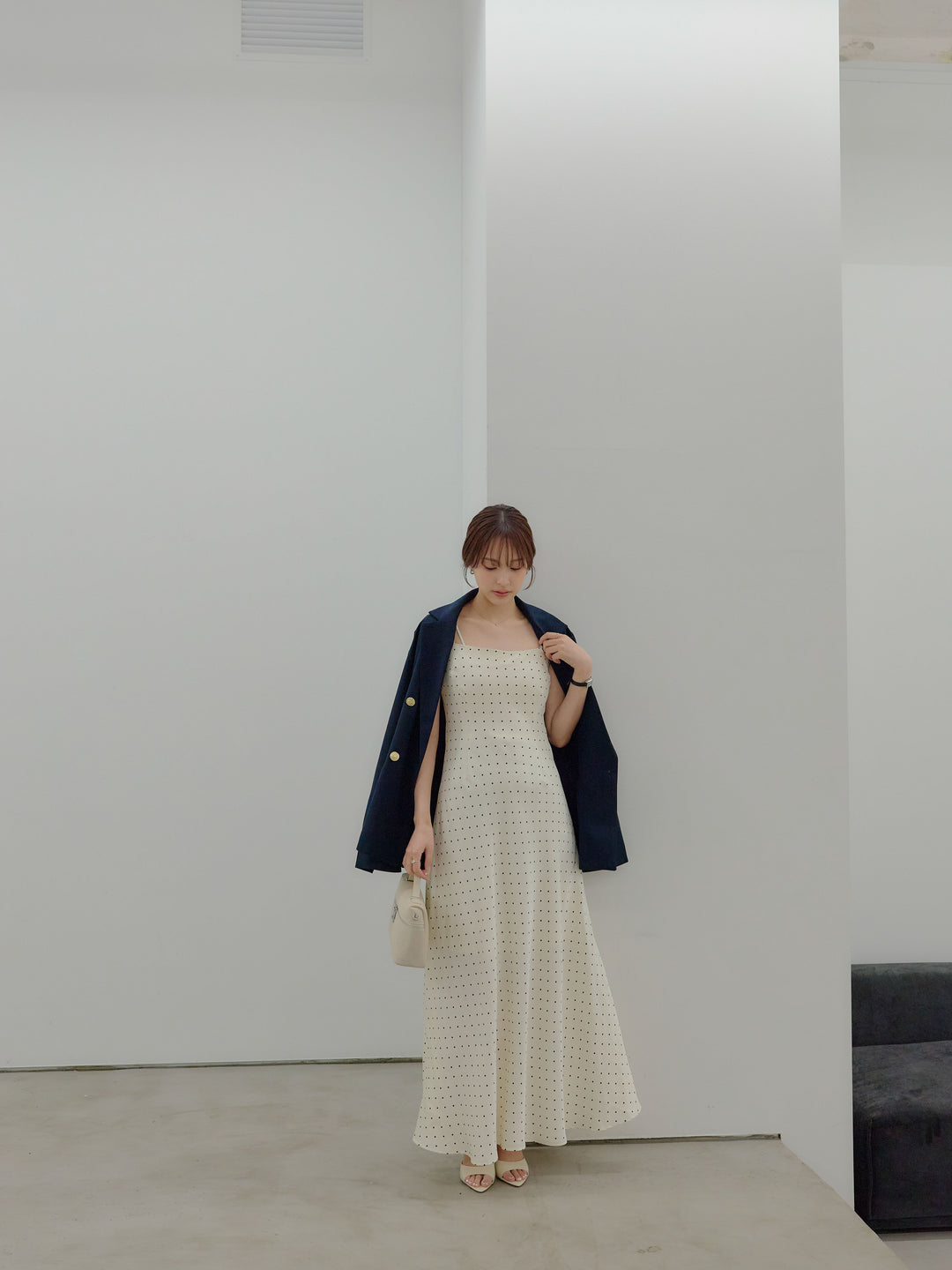 ゴールドボタンテーラードジャケット