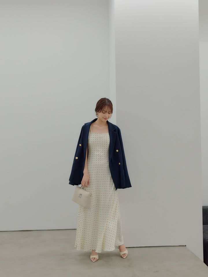 ゴールドボタンテーラードジャケット