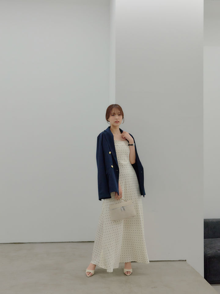 ゴールドボタンテーラードジャケット