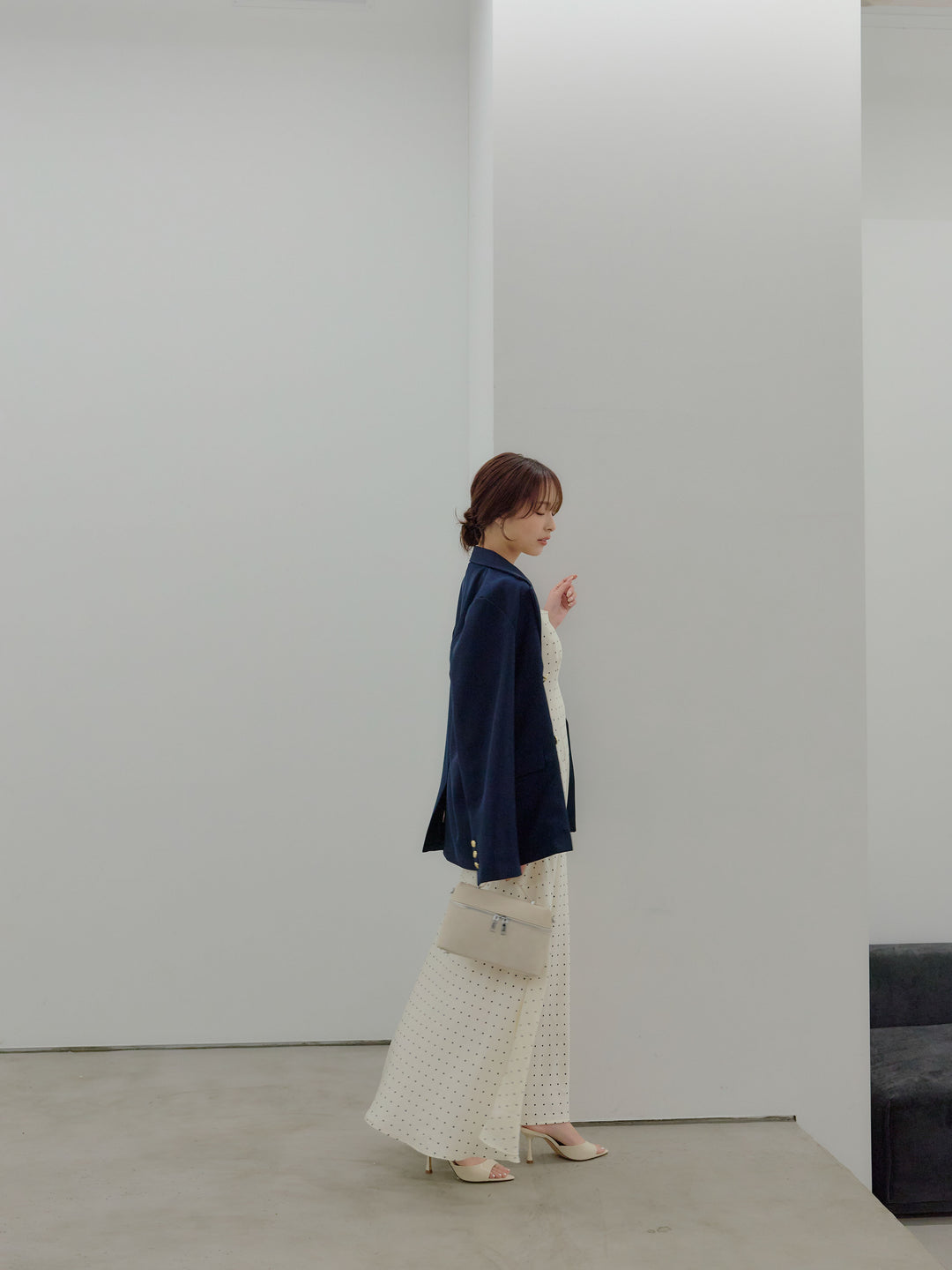 【SET】ゴールドボタンテーラードジャケット+【Essential】Back open satin camisole dress(2set)