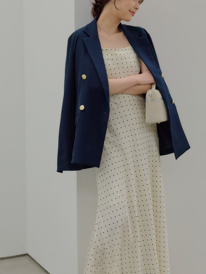 ゴールドボタンテーラードジャケット