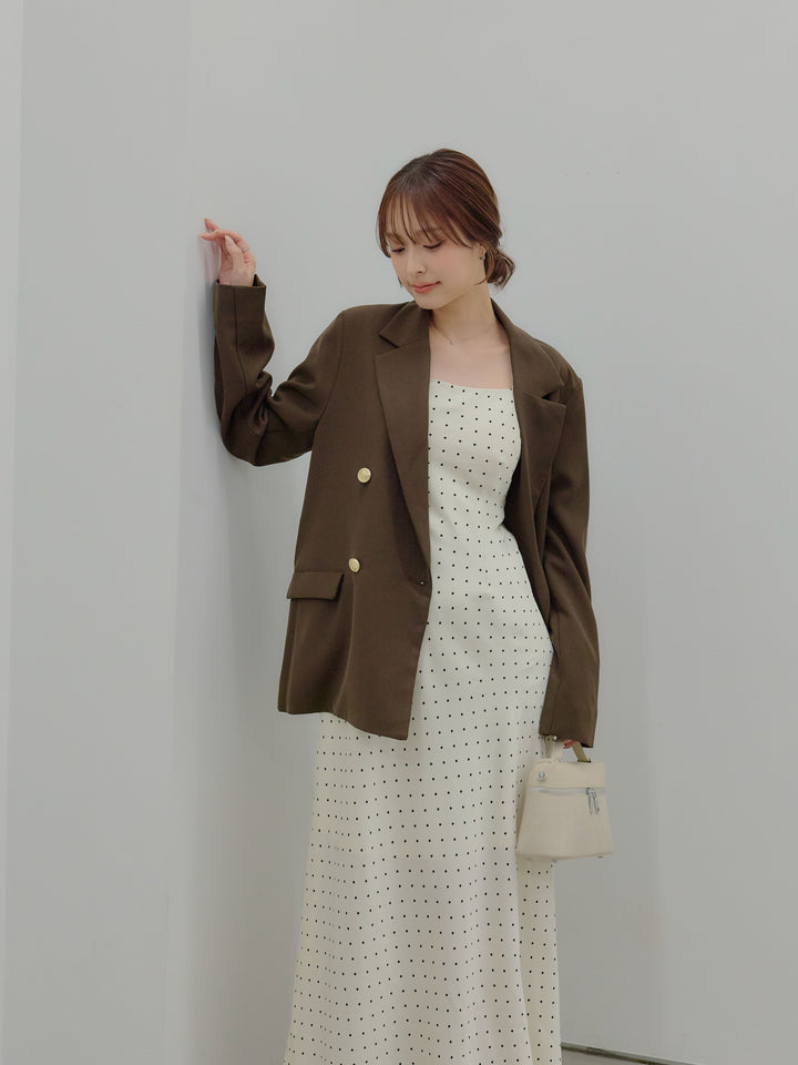 ゴールドボタンテーラードジャケット