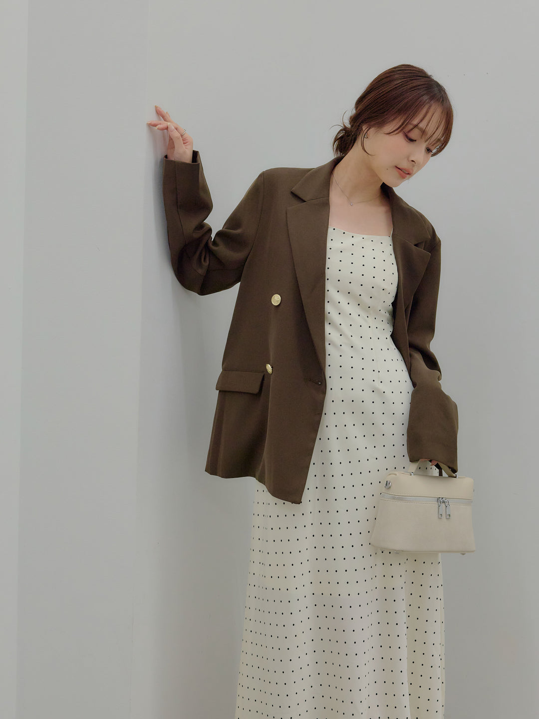 【SET】ゴールドボタンテーラードジャケット+【Essential】Back open satin camisole dress(2set)