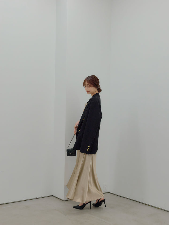 ゴールドボタンテーラードジャケット