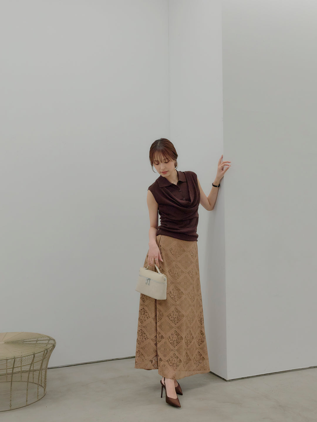 ドレープレイヤードデザイン襟付きノースリーブニットトップス