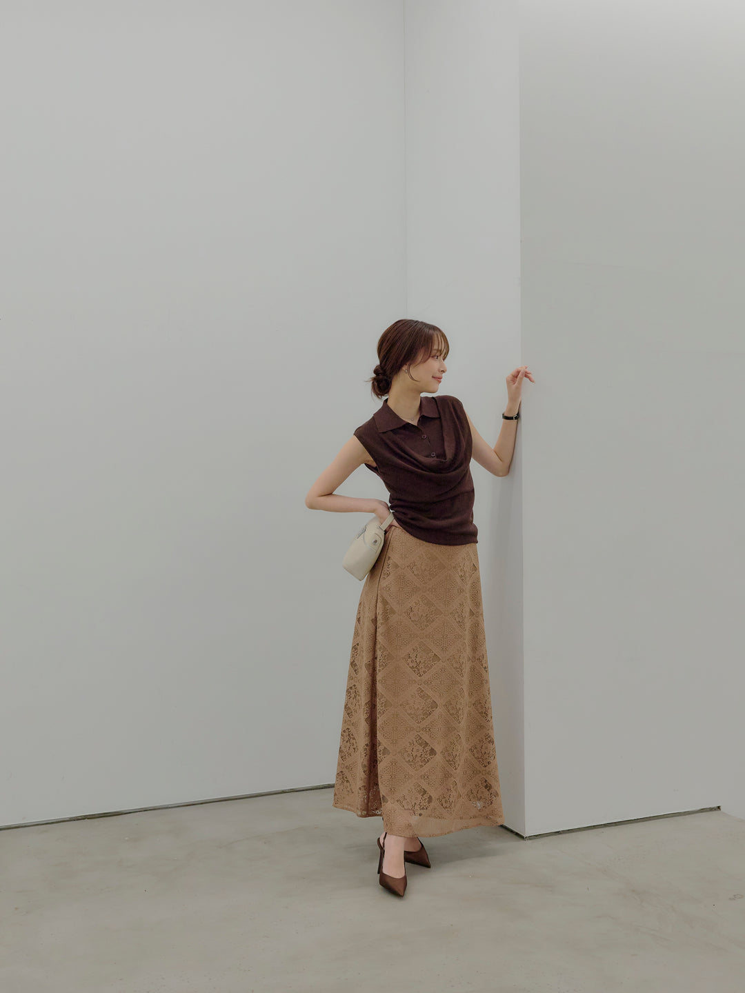 ドレープレイヤードデザイン襟付きノースリーブニットトップス