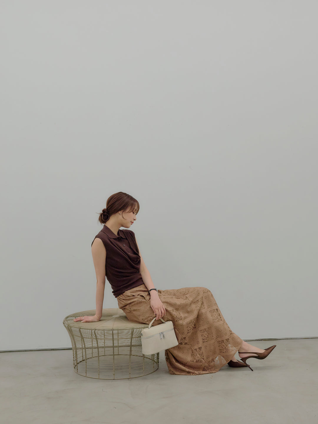 ドレープレイヤードデザイン襟付きノースリーブニットトップス