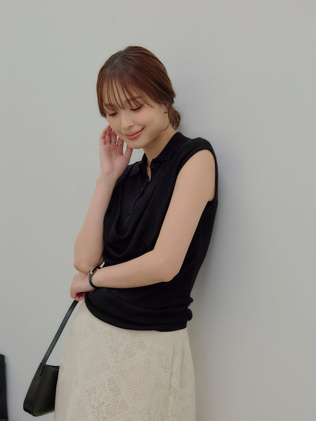 ドレープレイヤードデザイン襟付きノースリーブニットトップス