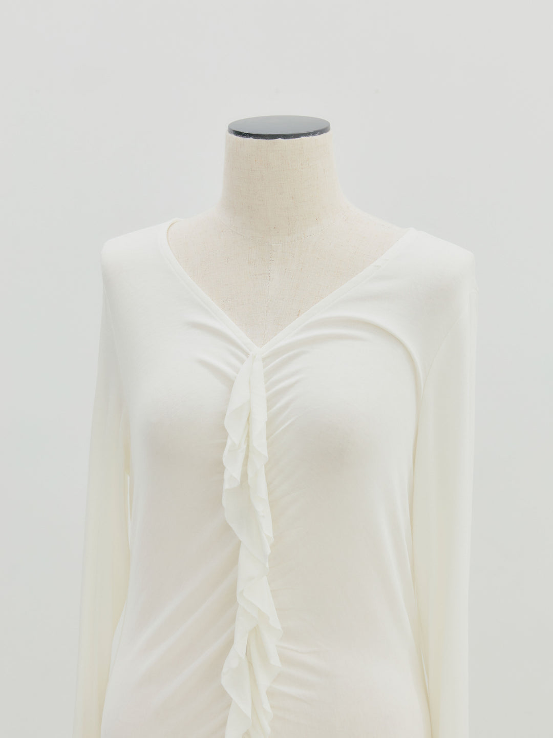 フロントフリルフィットトップス