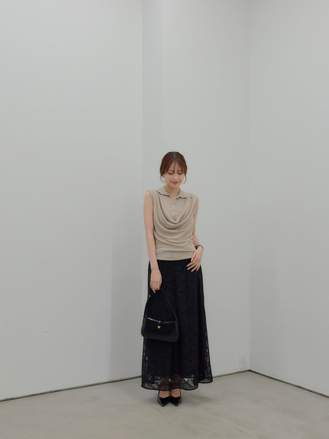 ドレープレイヤードデザイン襟付きノースリーブニットトップス