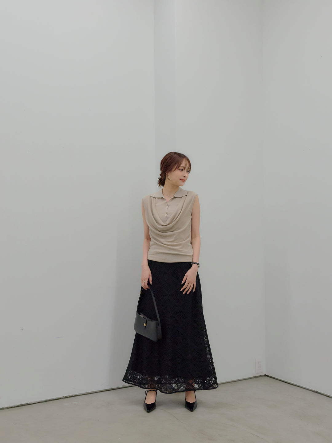 ドレープレイヤードデザイン襟付きノースリーブニットトップス