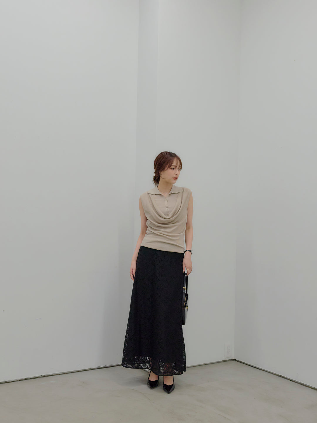 ドレープレイヤードデザイン襟付きノースリーブニットトップス