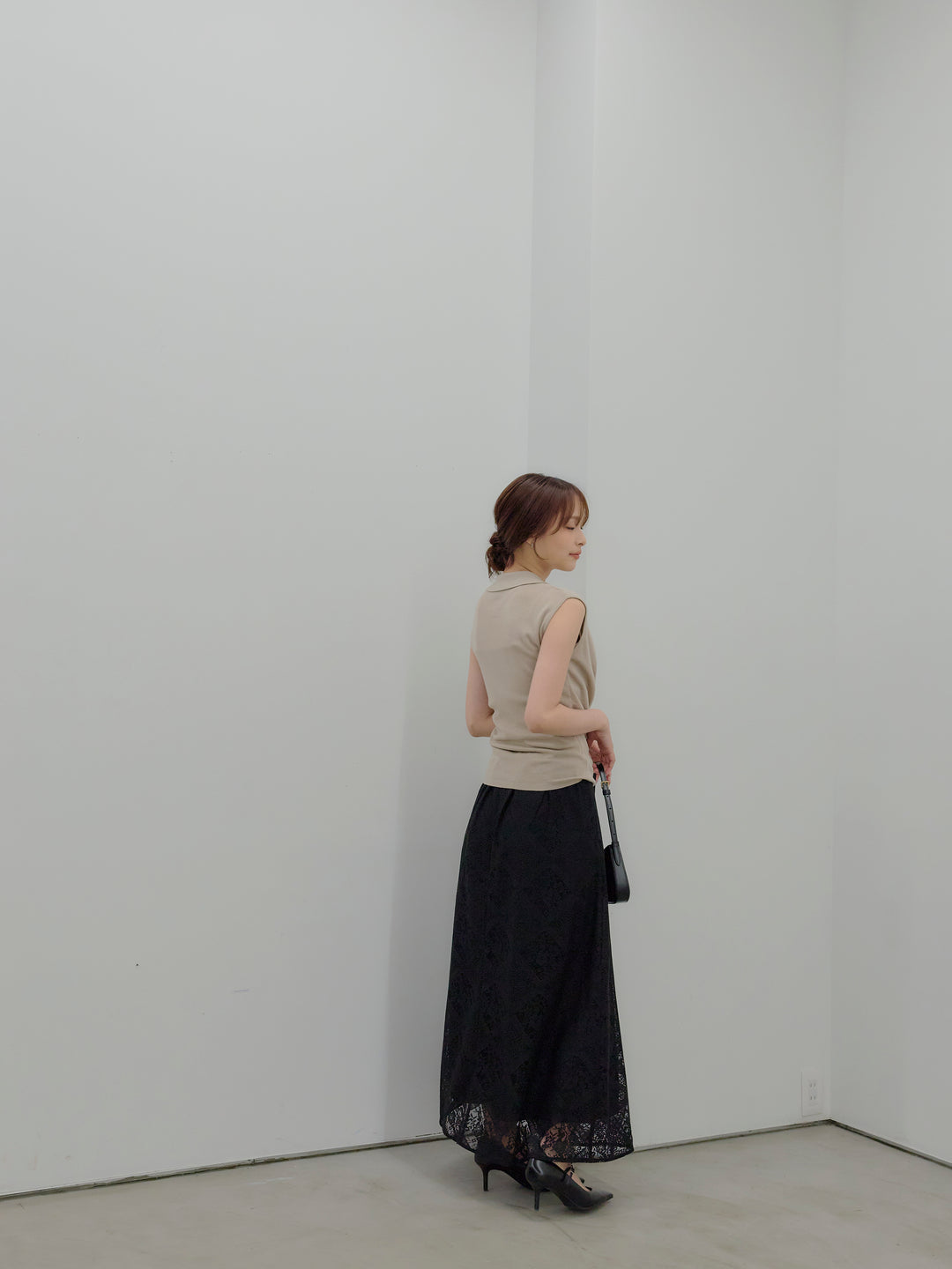 ドレープレイヤードデザイン襟付きノースリーブニットトップス