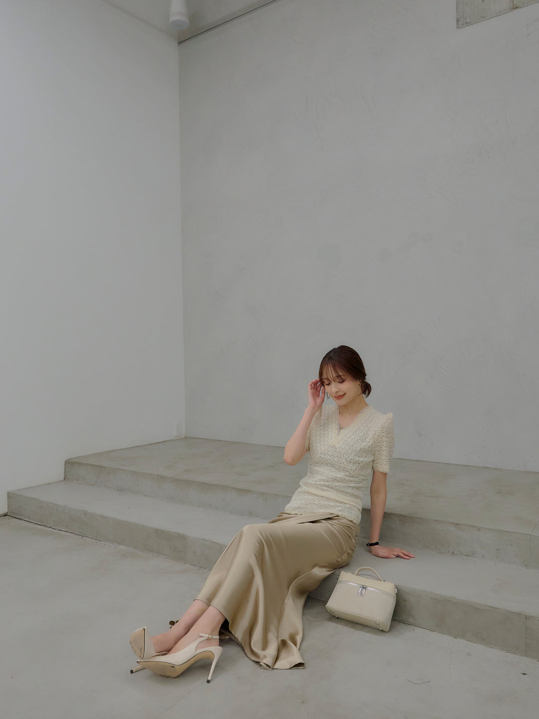 【SET】チュールレイヤードグリッターレースパフスリーブトップス+【Essential】Wrap design satin mermaid skirt(2set)