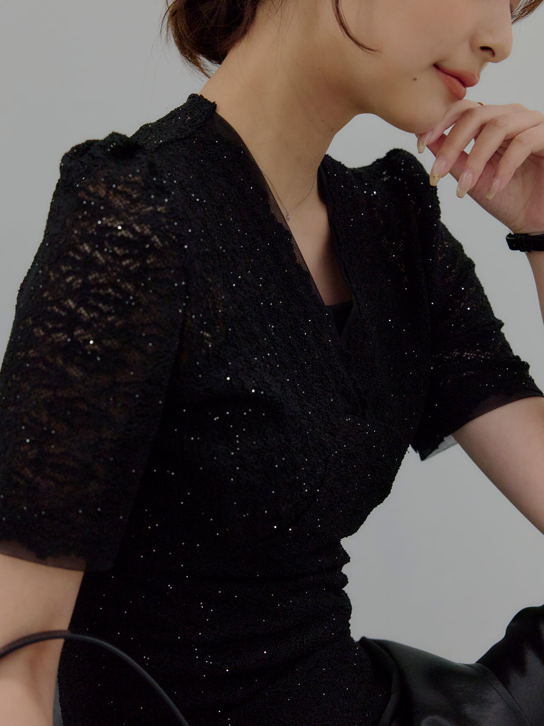 チュールレイヤードグリッターレースパフスリーブトップス