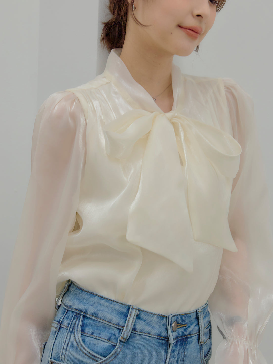 グロッシーオーガンジーボウタイブラウス