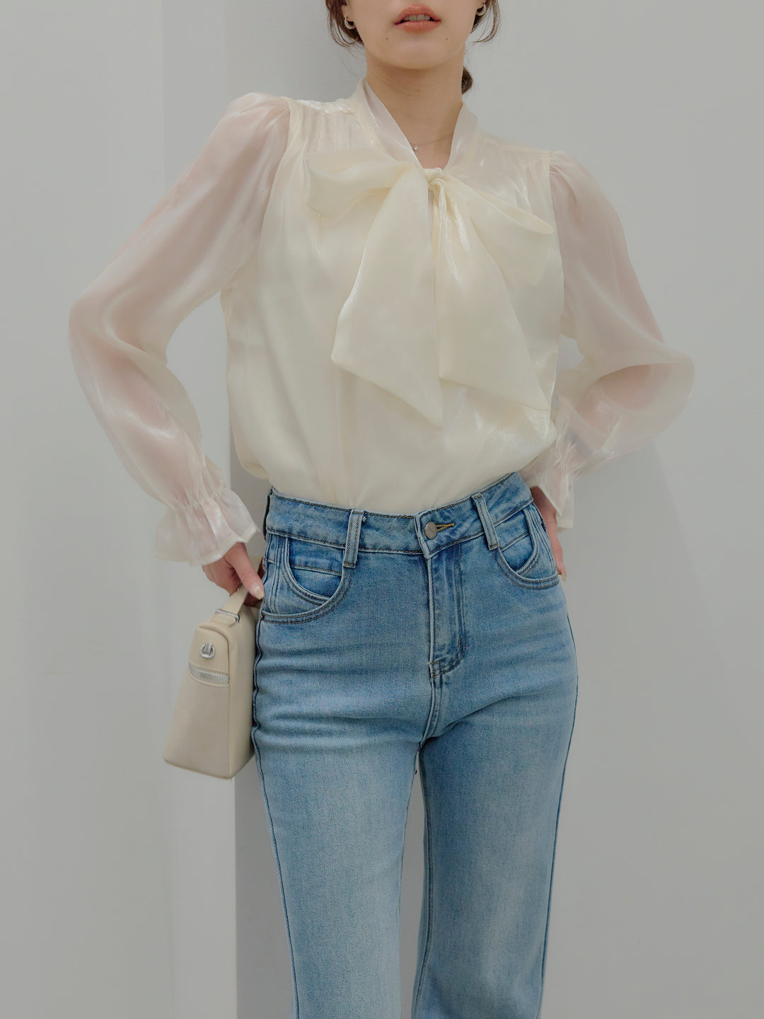 グロッシーオーガンジーボウタイブラウス