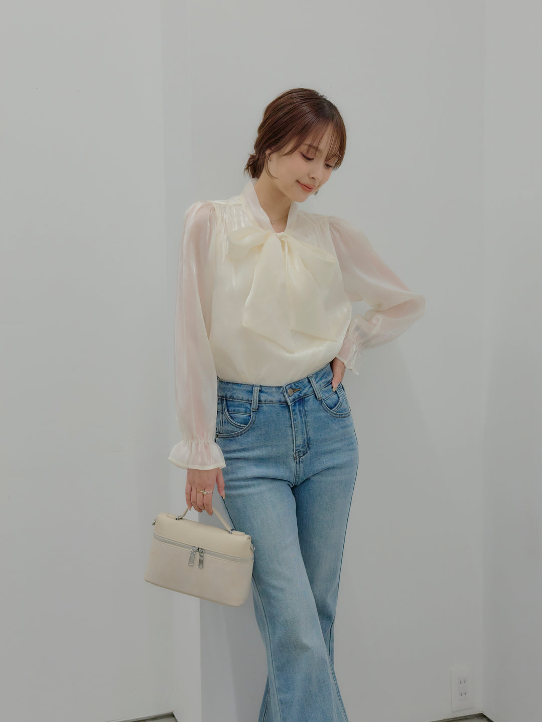 グロッシーオーガンジーボウタイブラウス