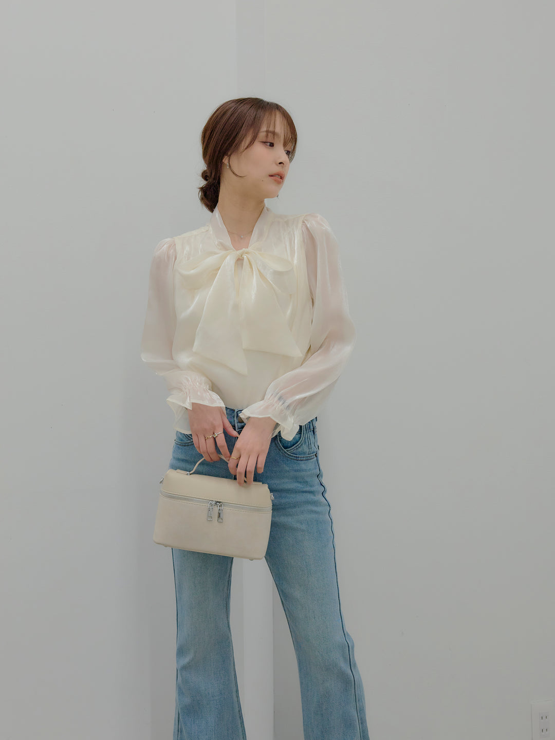 グロッシーオーガンジーボウタイブラウス