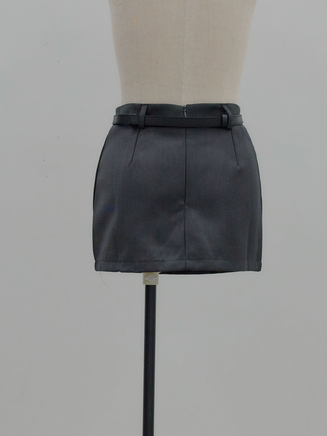 ベルト付きミニスカート（インバン付き）