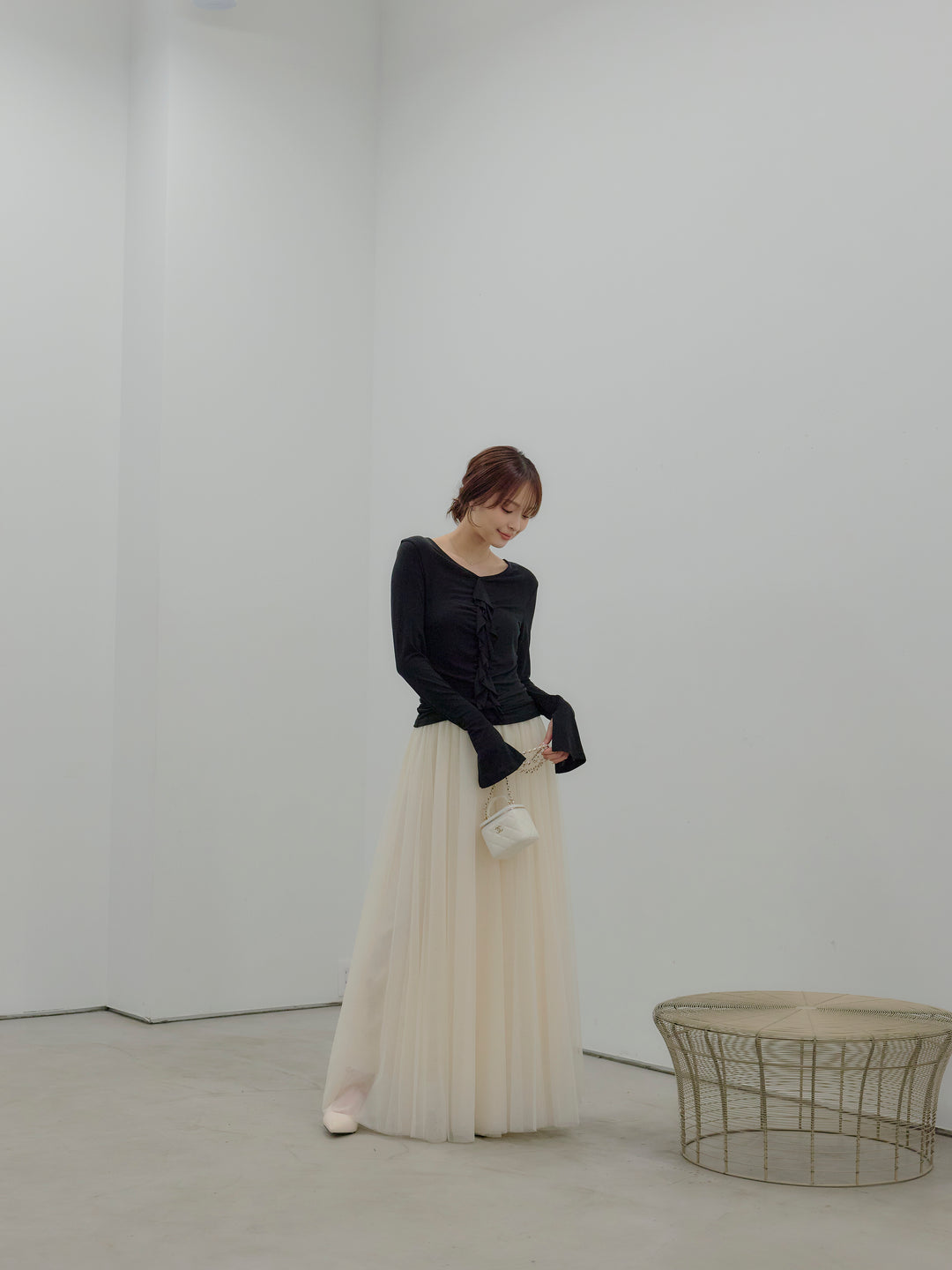 フロントフリルフィットトップス