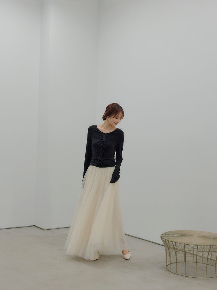 フロントフリルフィットトップス