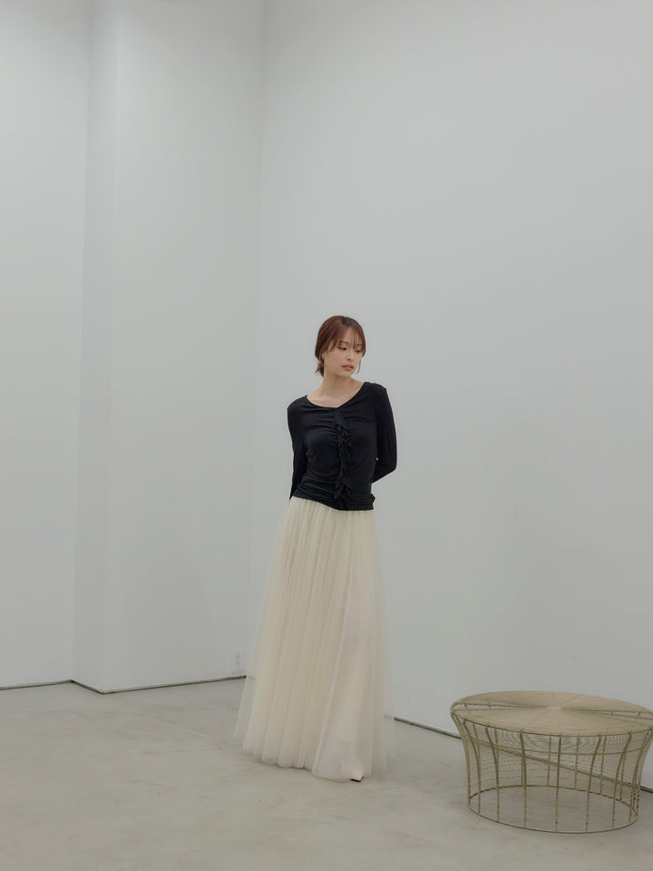 フロントフリルフィットトップス