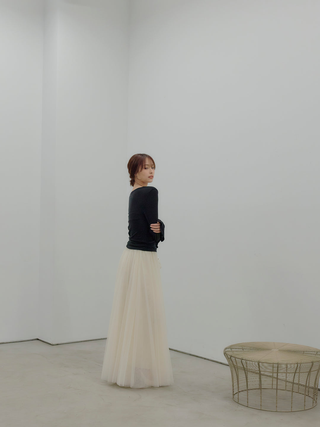 フロントフリルフィットトップス