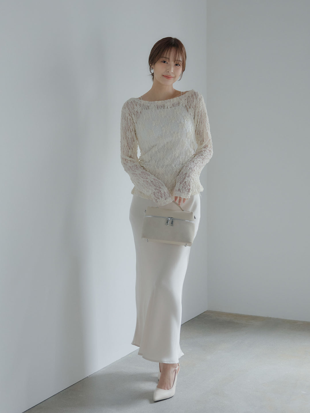 【SET】サイドギャザーフラワージャガードシアーカットソー+ライトサテンナロースカート(2set)