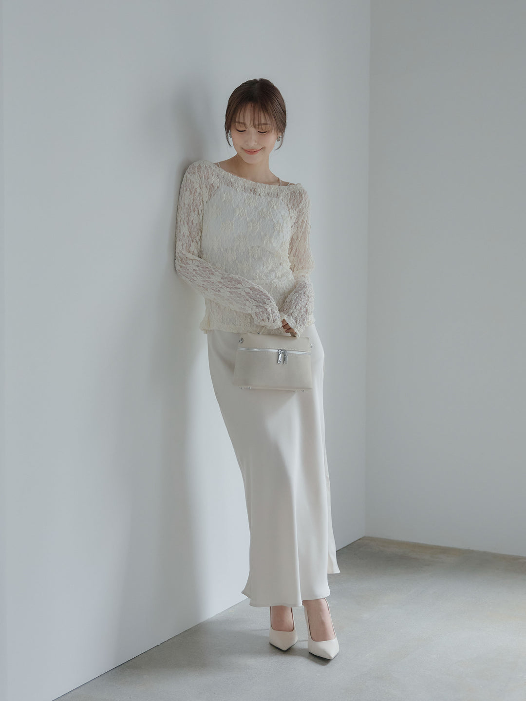 【SET】サイドギャザーフラワージャガードシアーカットソー+ライトサテンナロースカート(2set)