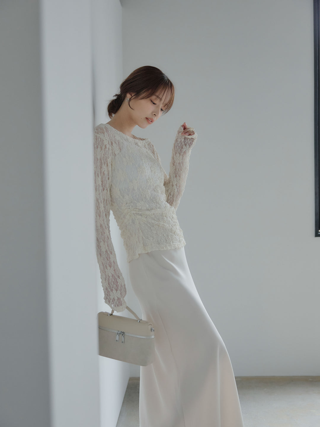 サイドギャザーフラワージャガードシアーカットソー