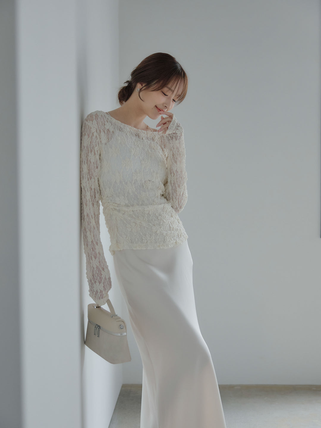 サイドギャザーフラワージャガードシアーカットソー