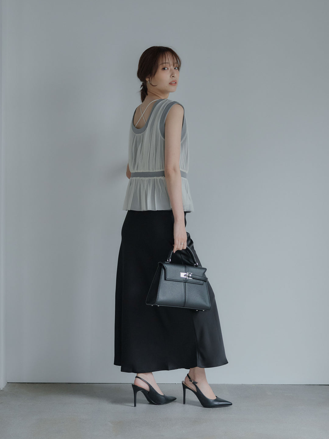 チュールドッキングペプラムトップス