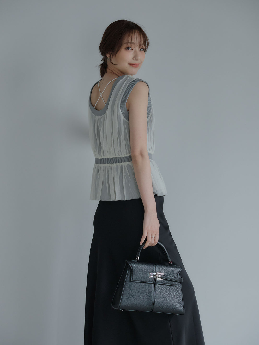 チュールドッキングペプラムトップス