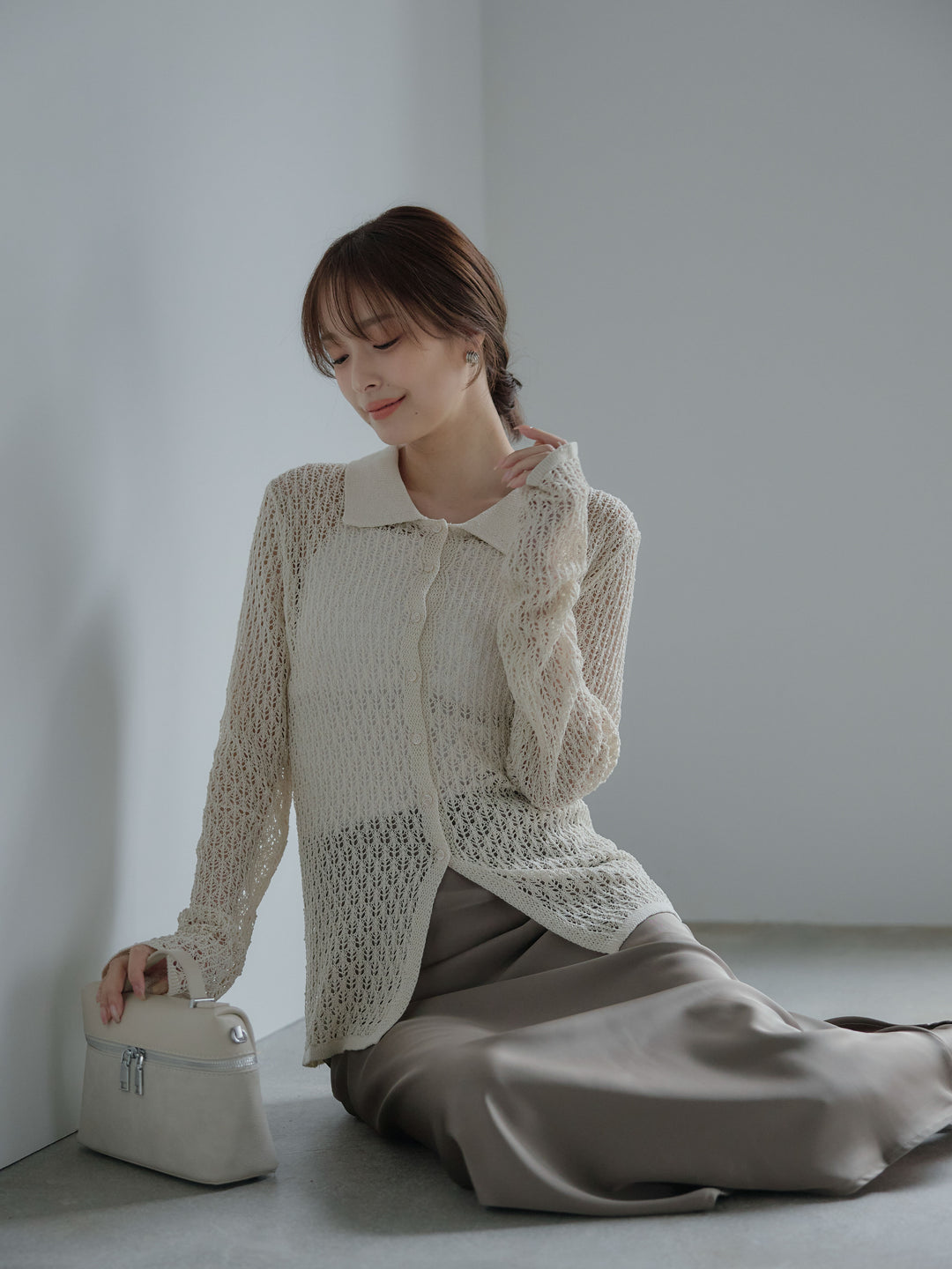 麻タッチ襟付きカーディガン