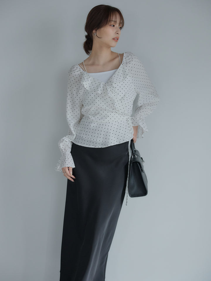 ドットパターンラッフルラップブラウス