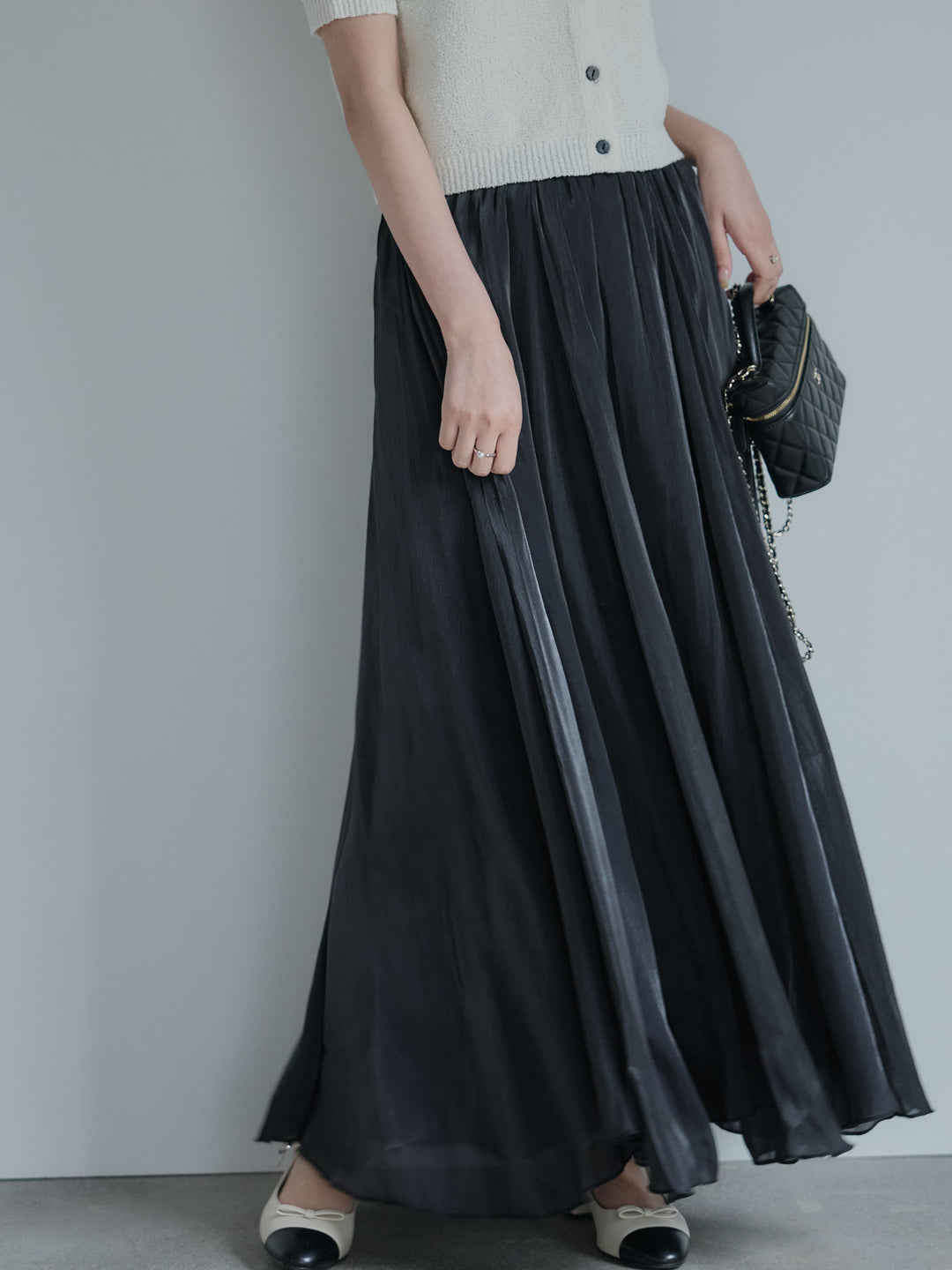 グロッシーフレアスカート