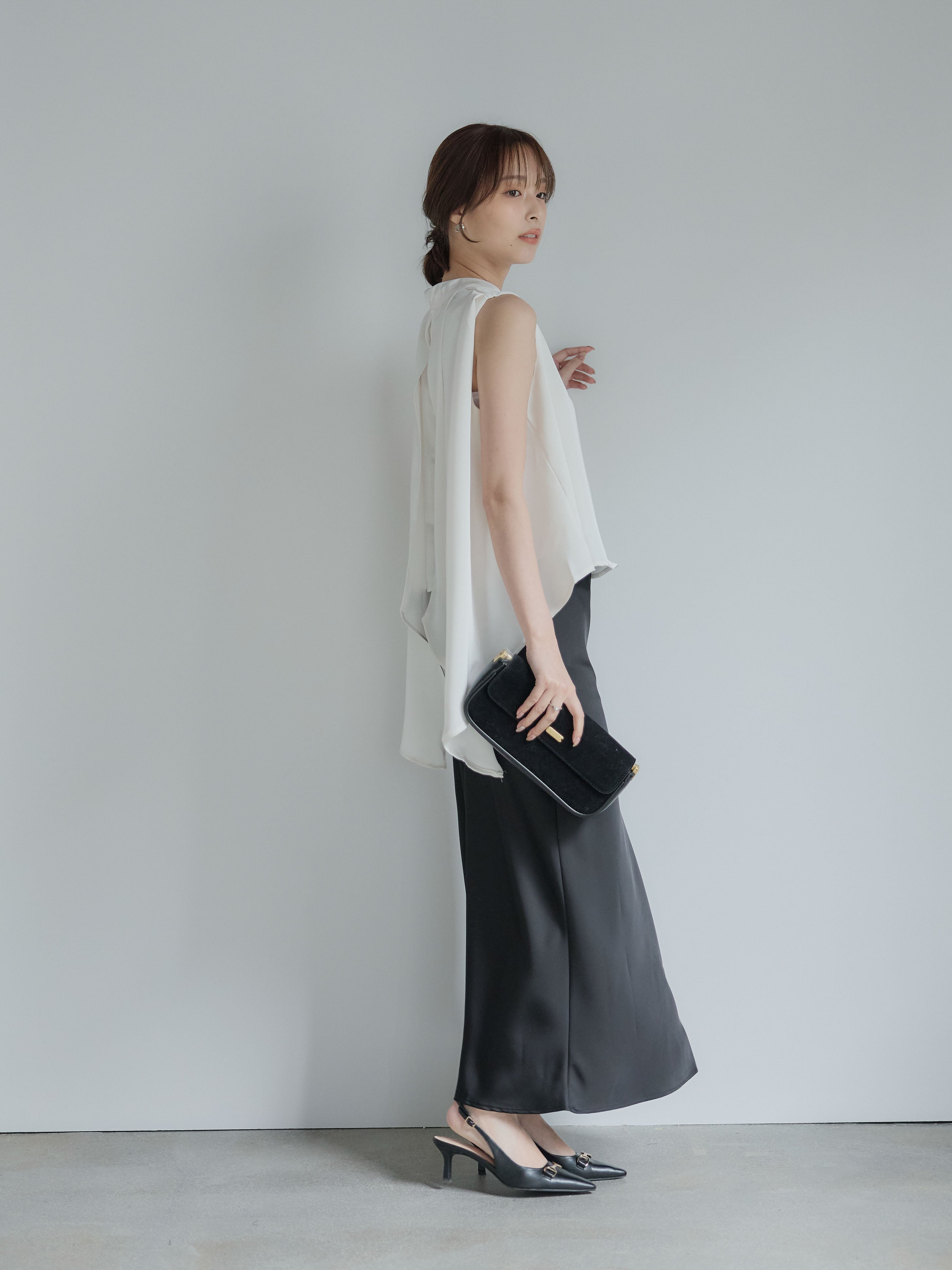 SET】バックデザインサテンノースリーブトップス+ライトサテンナロー
