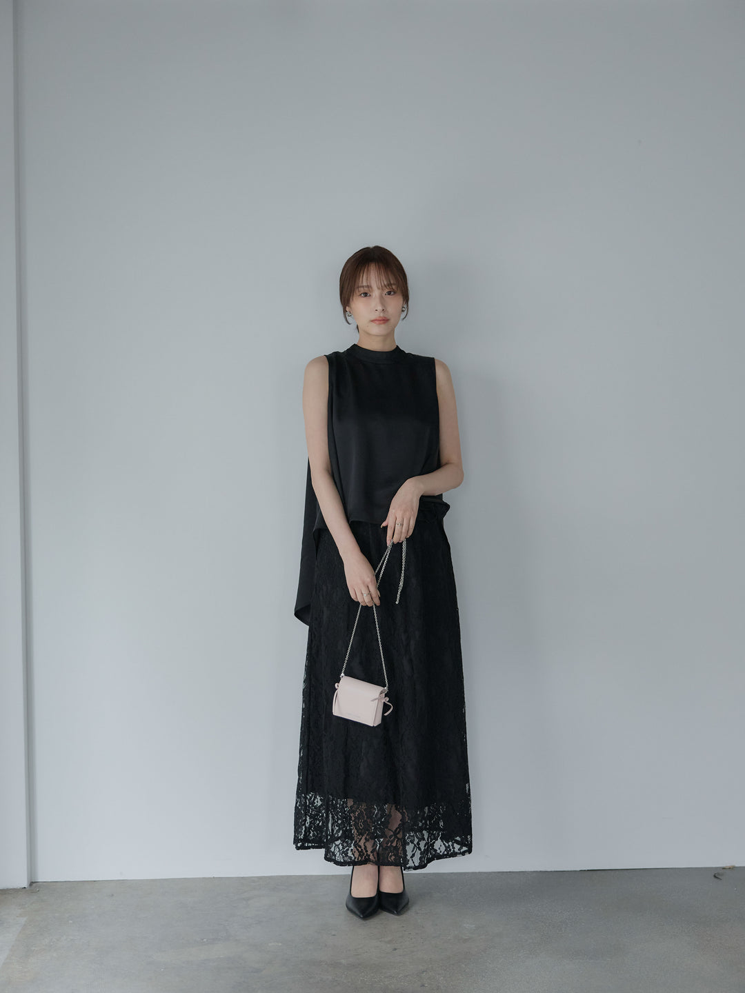 【SET】バックデザインサテンノースリーブトップス+フラワージャガードソフトAラインスカート(2set)