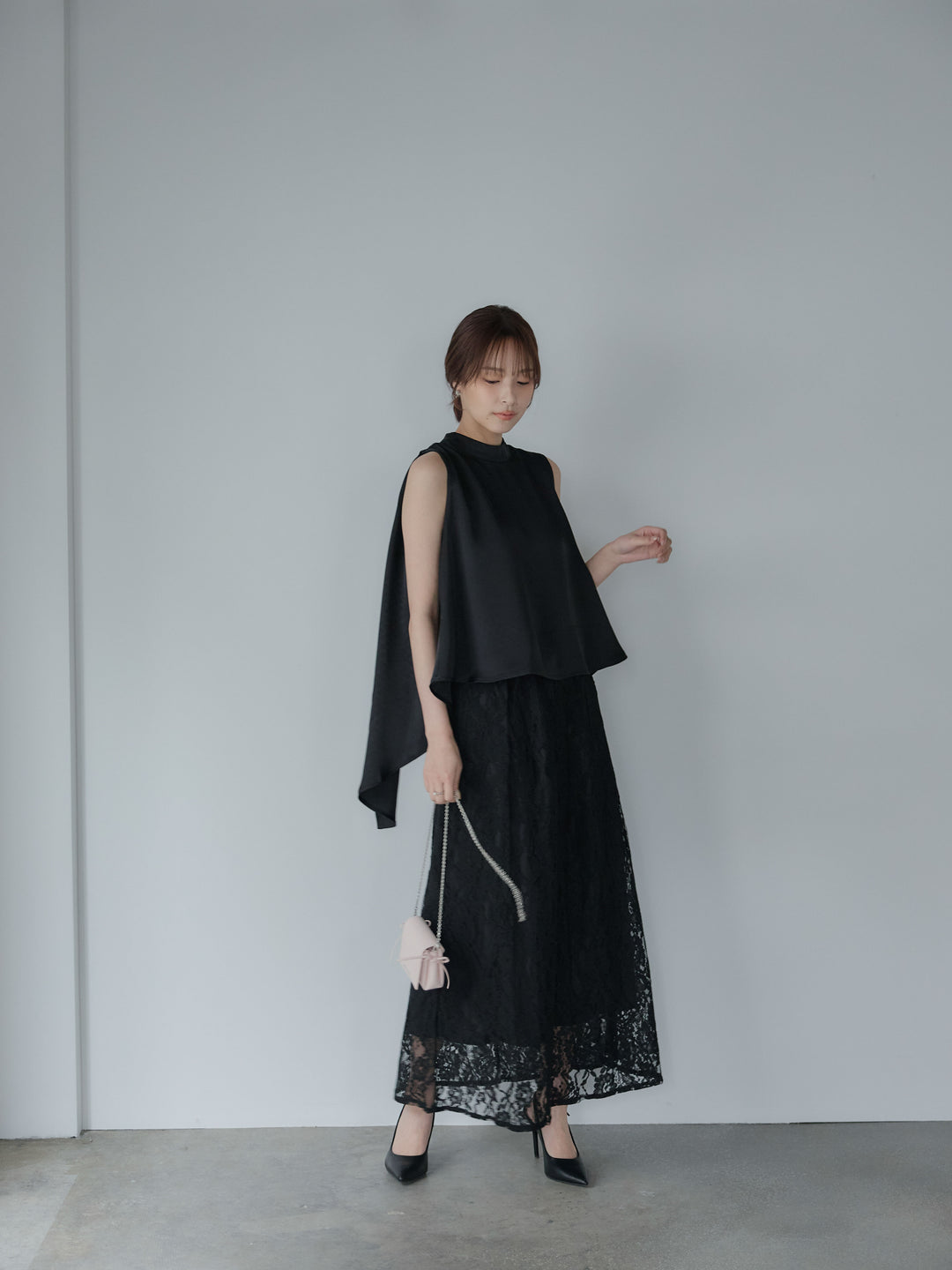 【SET】バックデザインサテンノースリーブトップス+フラワージャガードソフトAラインスカート(2set)