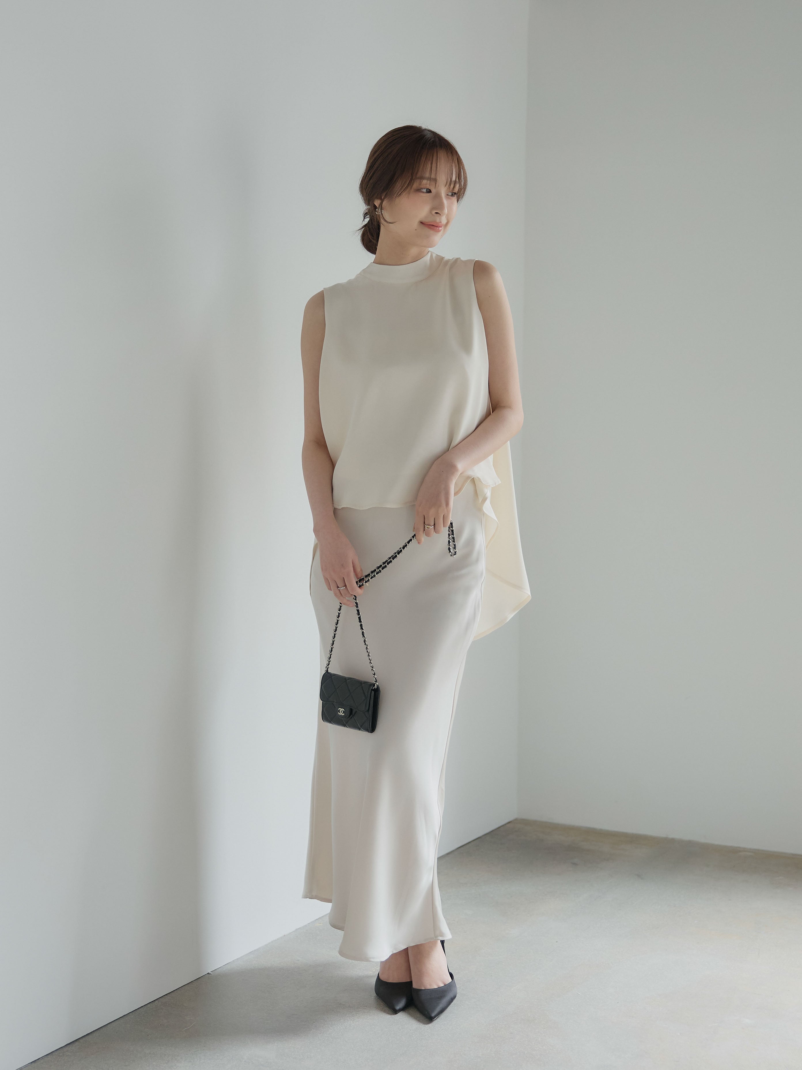 SET】バックデザインサテンノースリーブトップス+ライトサテンナロー