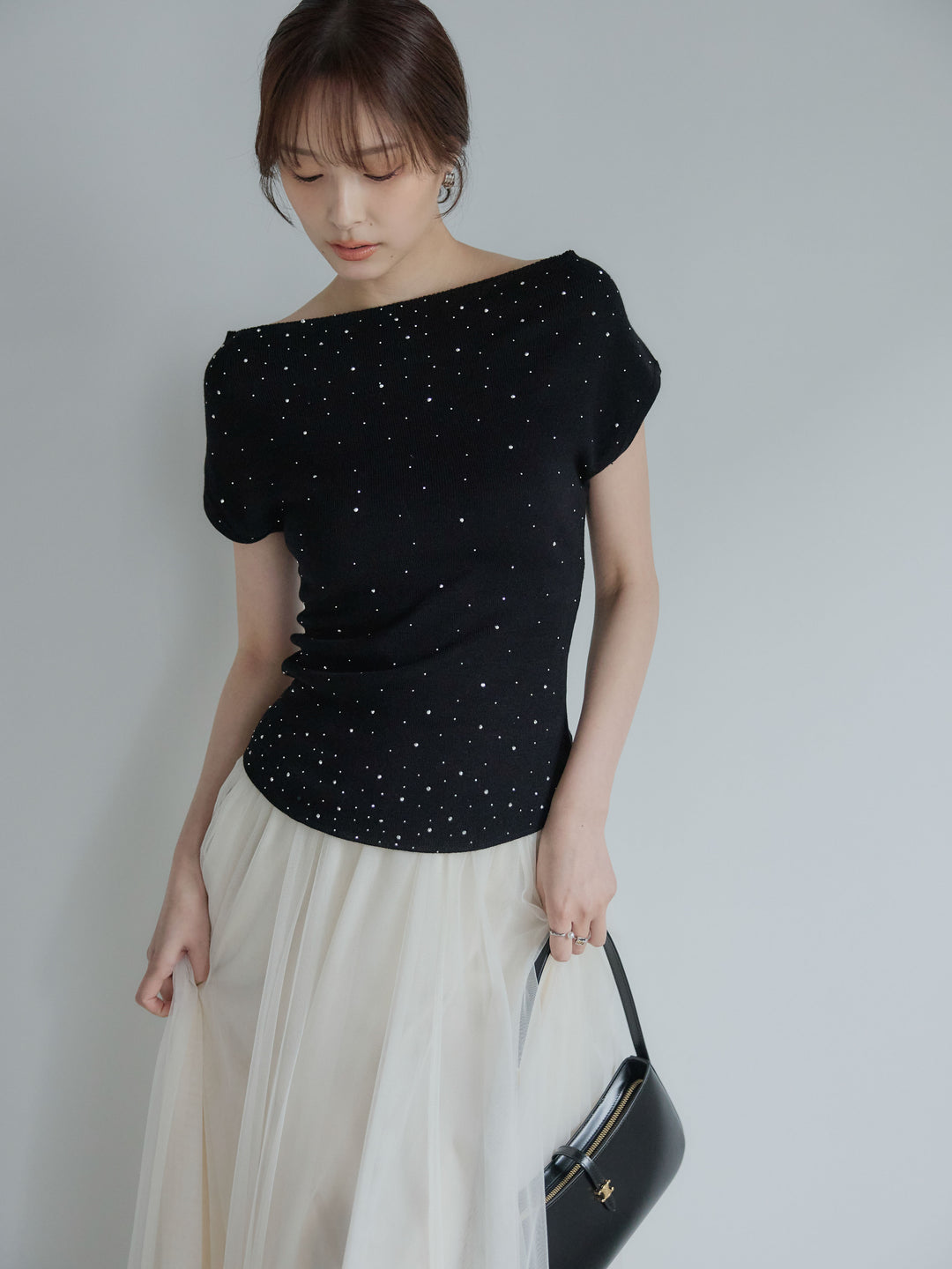 【SET】グリッターボートネックノースリニットトップス+ボリュームチュールスカート(2set)