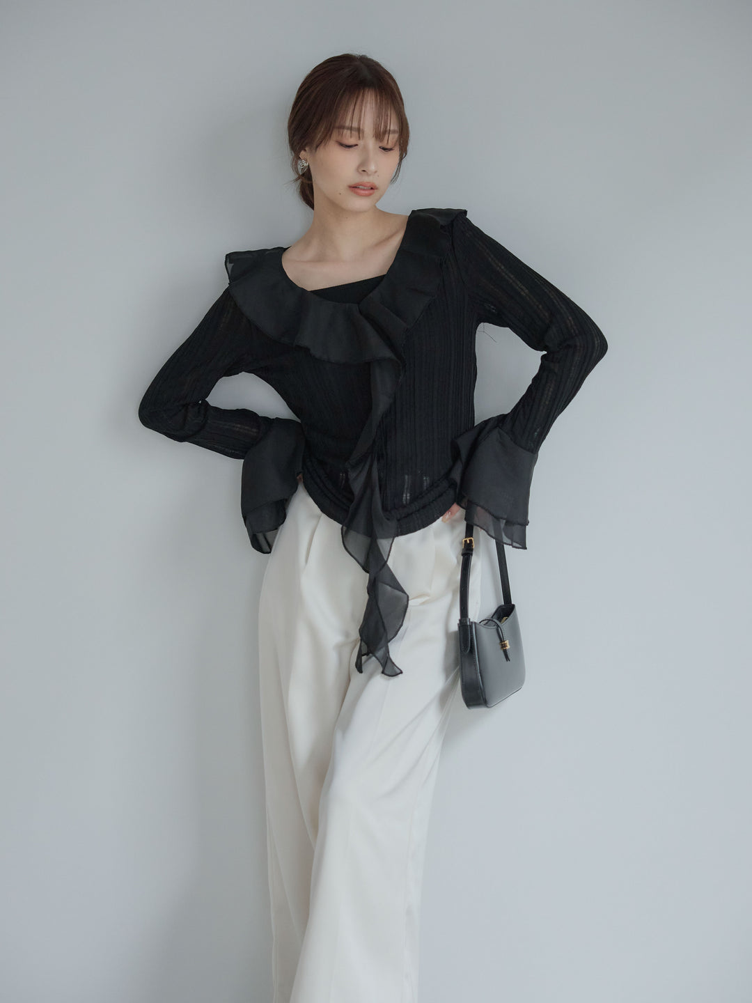 ストライプシアーラッフルトップス