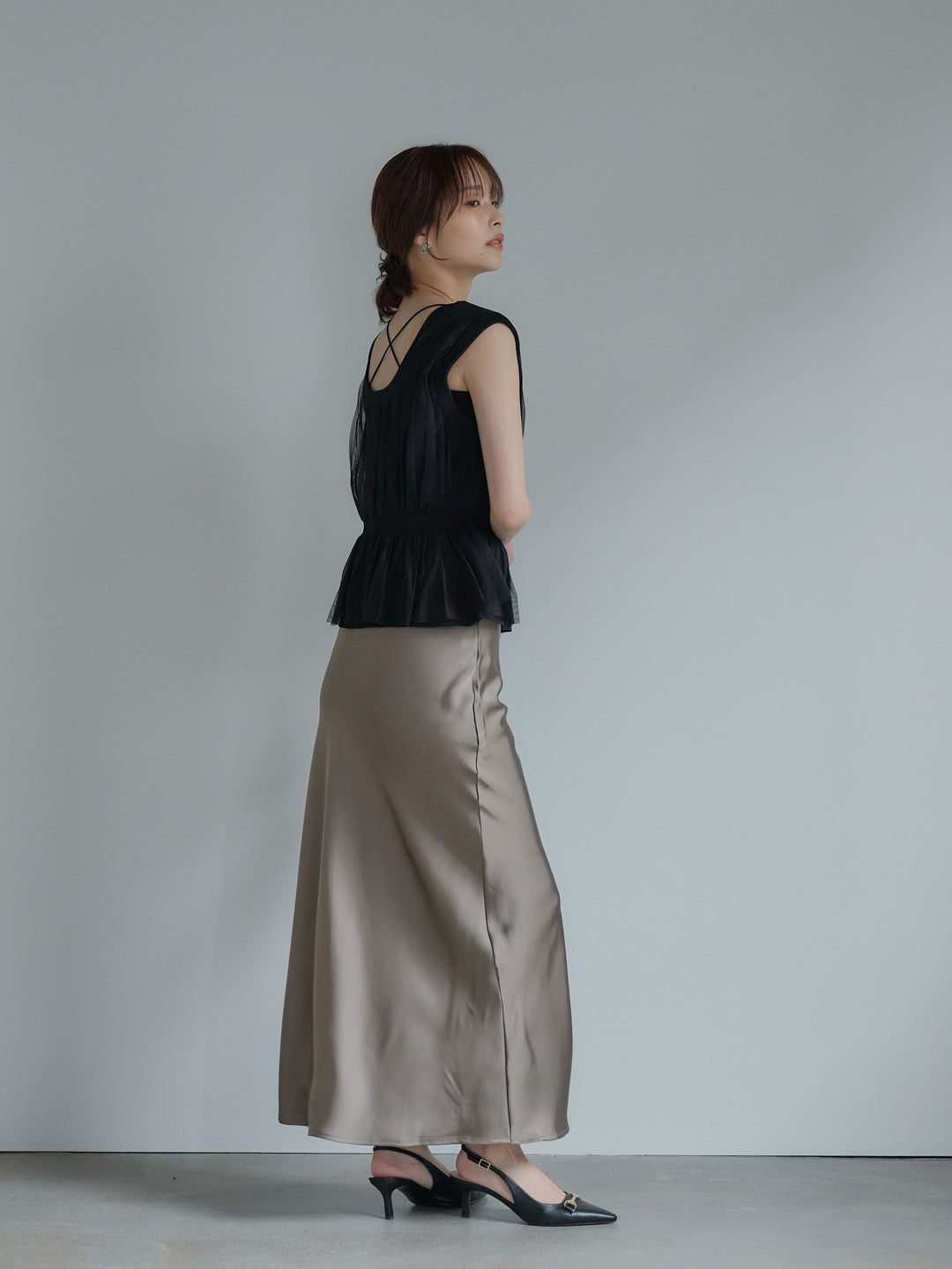 チュールドッキングペプラムトップス