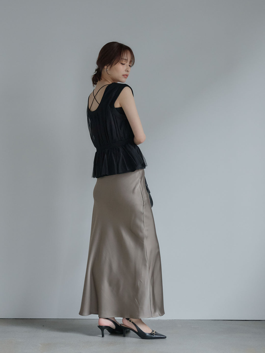 チュールドッキングペプラムトップス
