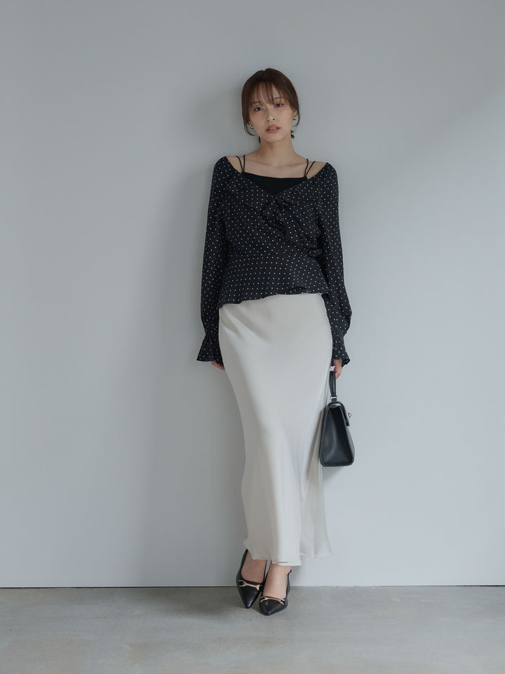 ドットパターンラッフルラップブラウス