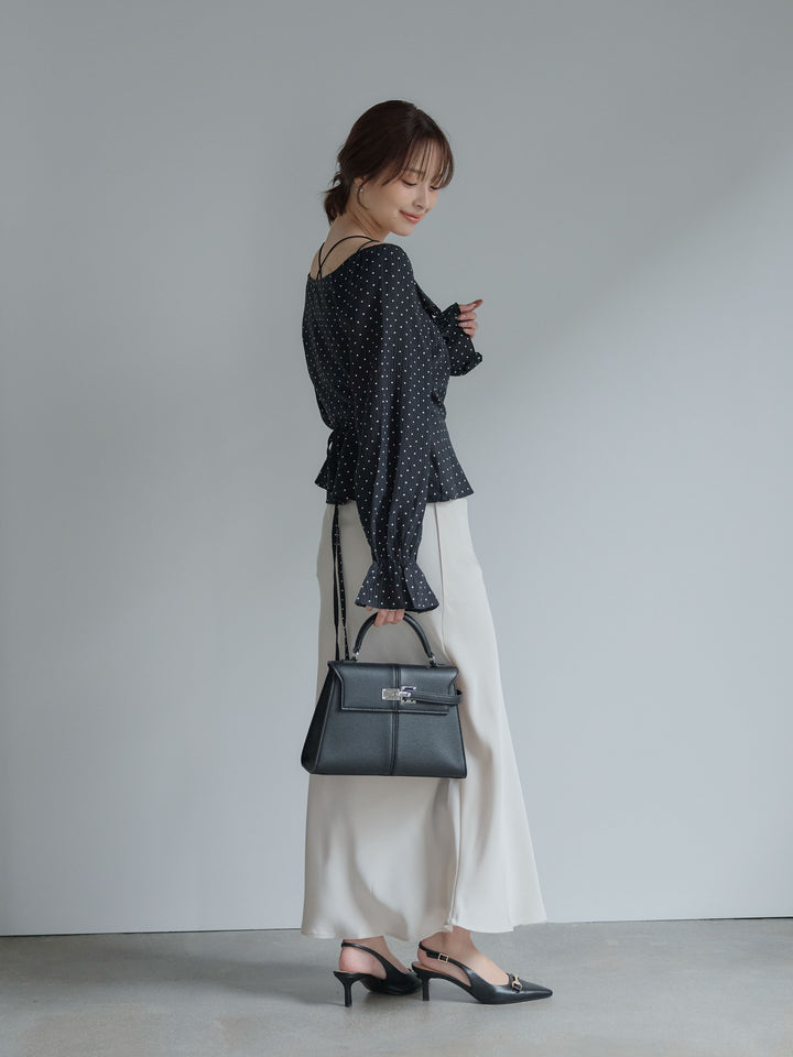 ドットパターンラッフルラップブラウス